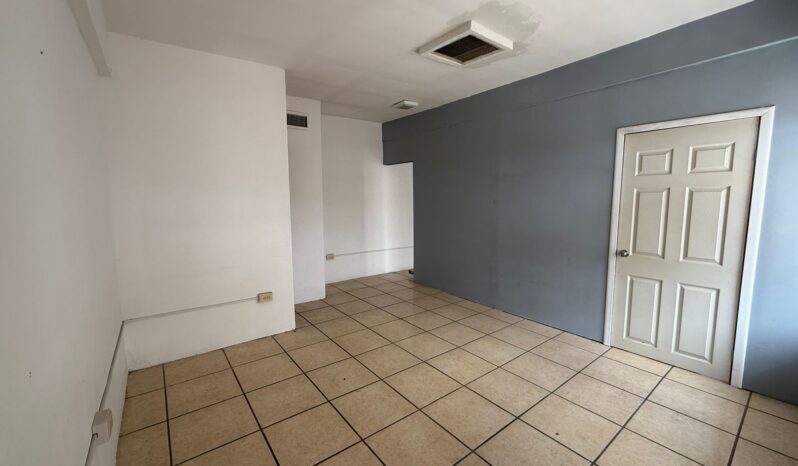 
								Local Comercial al Norte full									